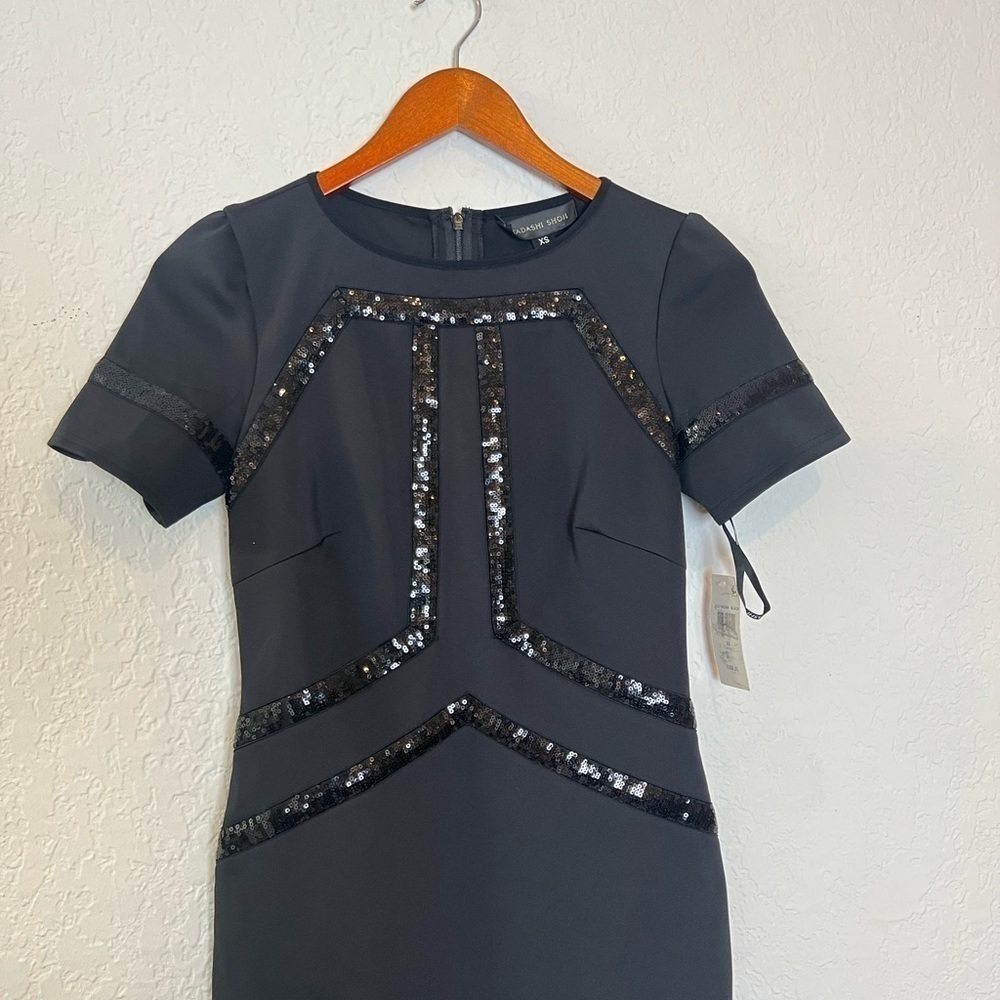 TADASHI SHOJI Black Stretch Short Sleeve Sheath Dress - Picture 4 of 9